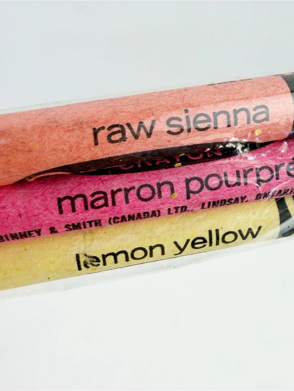 Vtg 90s Binney & Smith Crayola Crayon 3 Pack Raw Sienna Maroon Lemon Canada READ